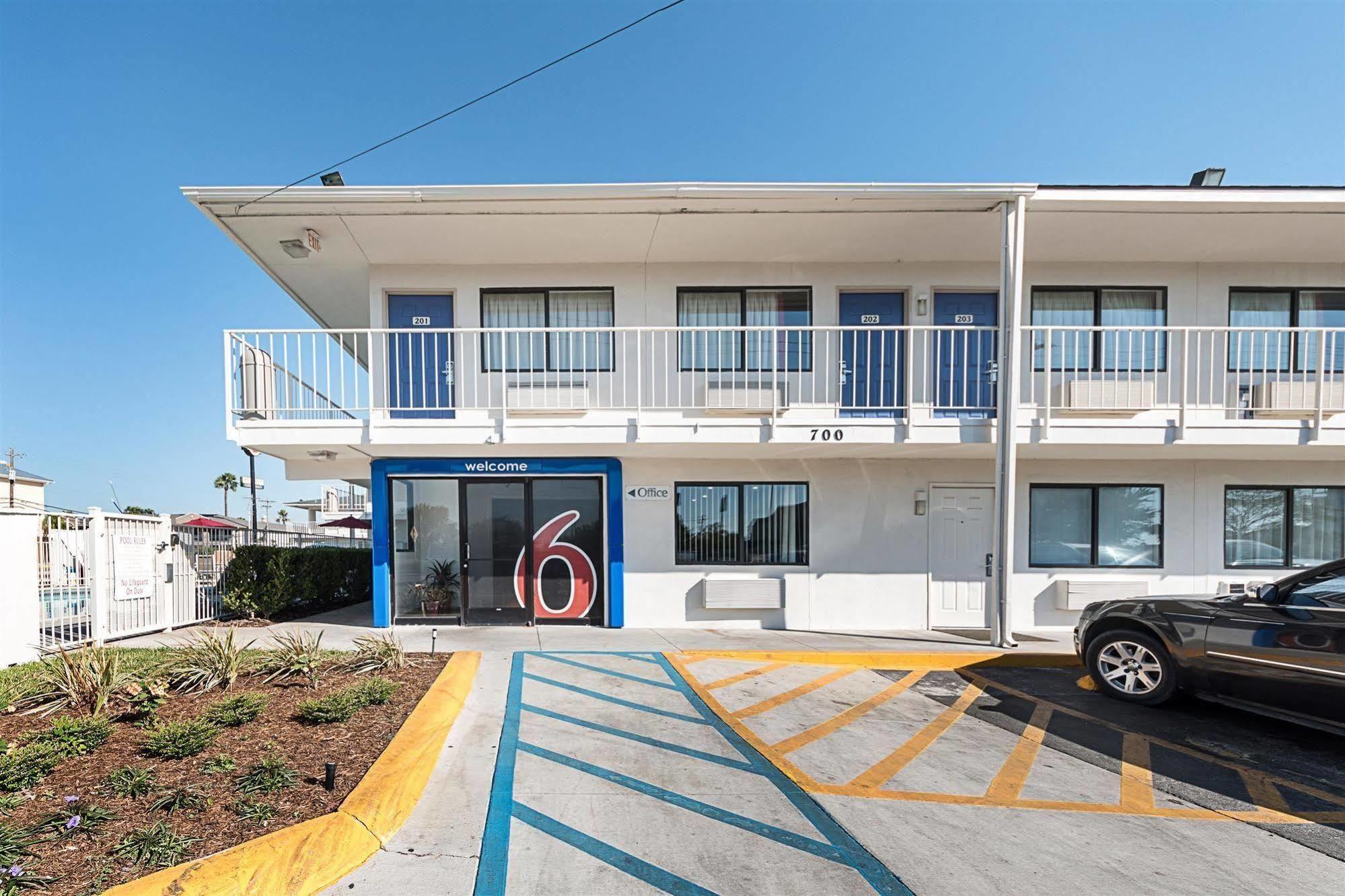 Motel 6-Mcallen, Tx Экстерьер фото